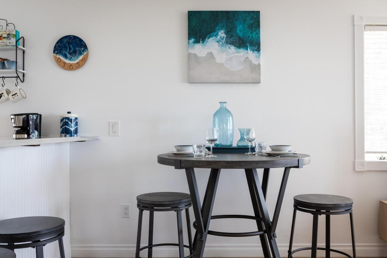 New Listing Beach Bliss 211! Stunning Bay View Traverse City Kültér fotó