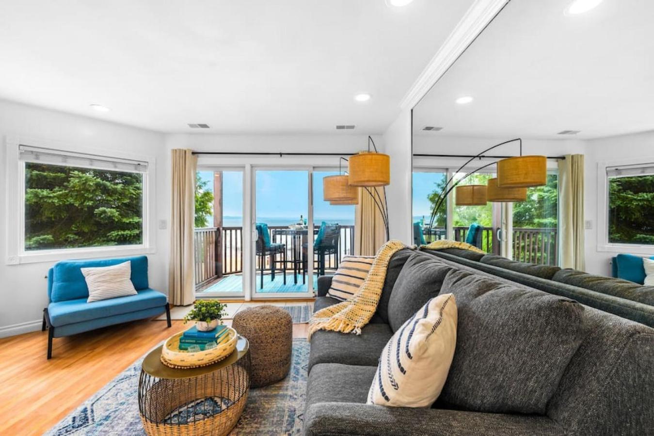 New Listing Beach Bliss 211! Stunning Bay View Traverse City Kültér fotó