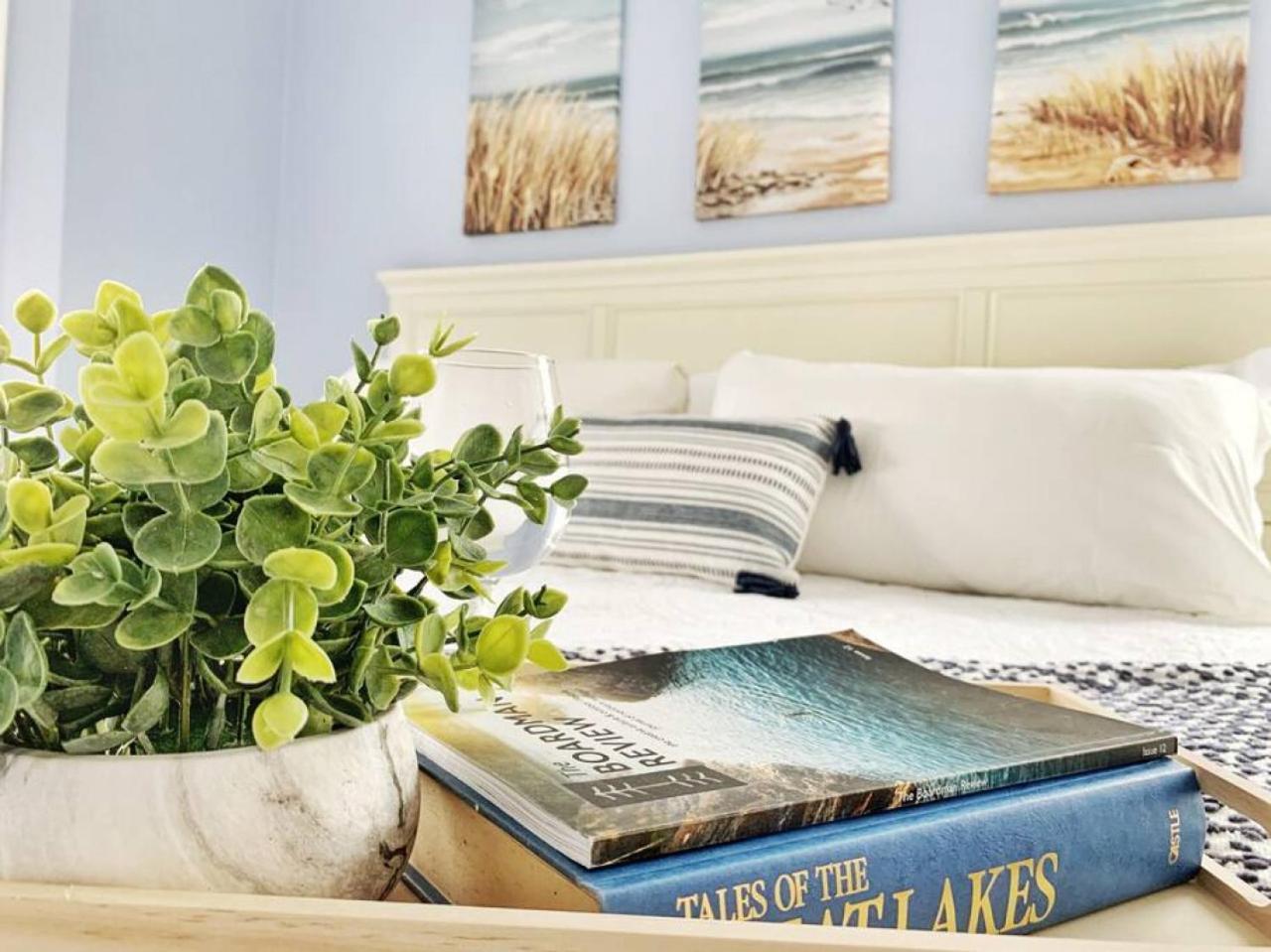 New Listing Beach Bliss 211! Stunning Bay View Traverse City Kültér fotó